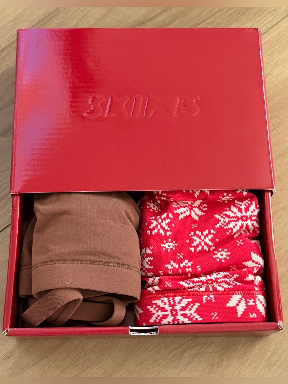New Skims Holiday Set M